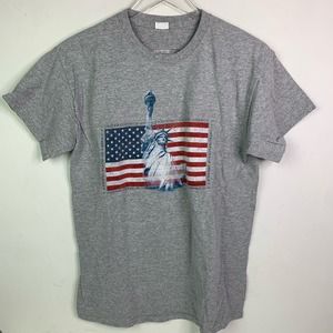Vintage America USA Statue of Liberty American Flag Printed T-shirt, Size Medium